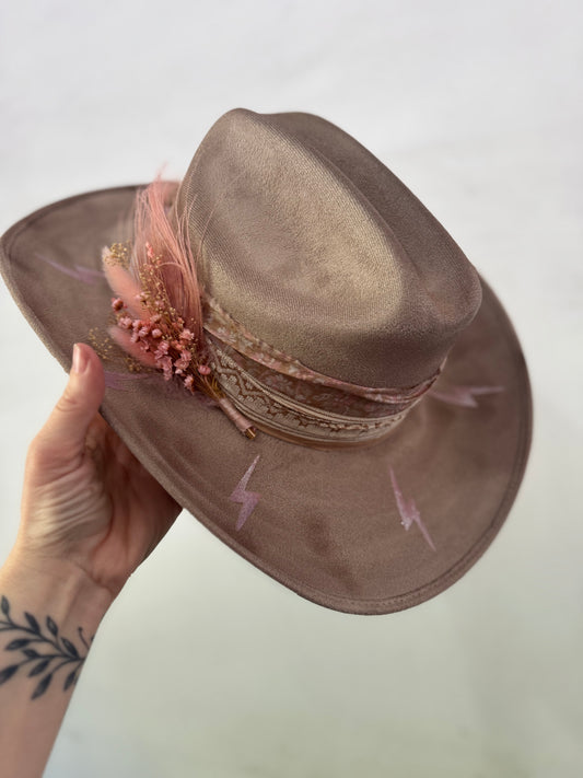 The Whimsy Wilson (READY TO SHIP)
