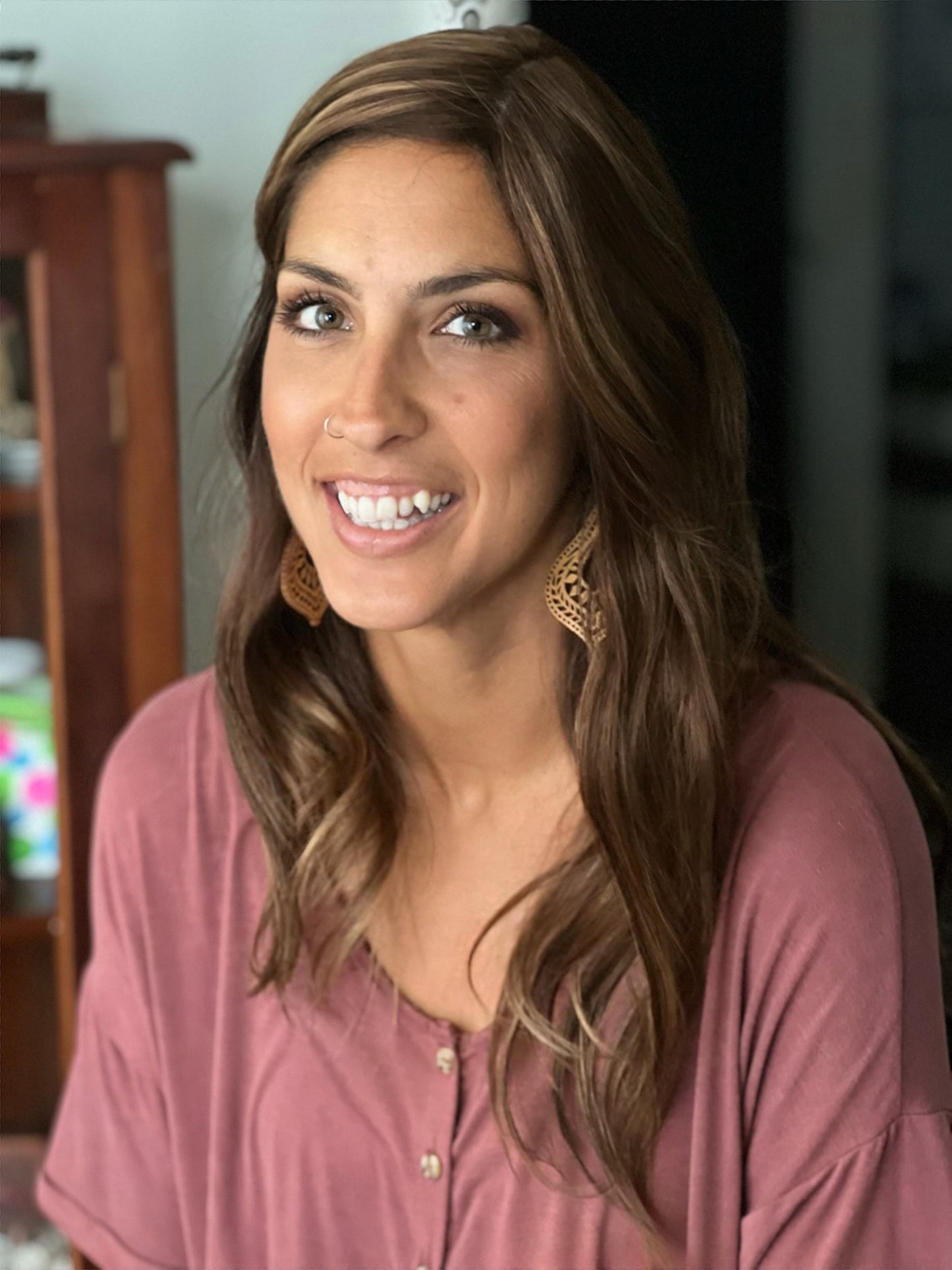 Medium Brunette with Caramel Low Lights 20-21 Inches Topper